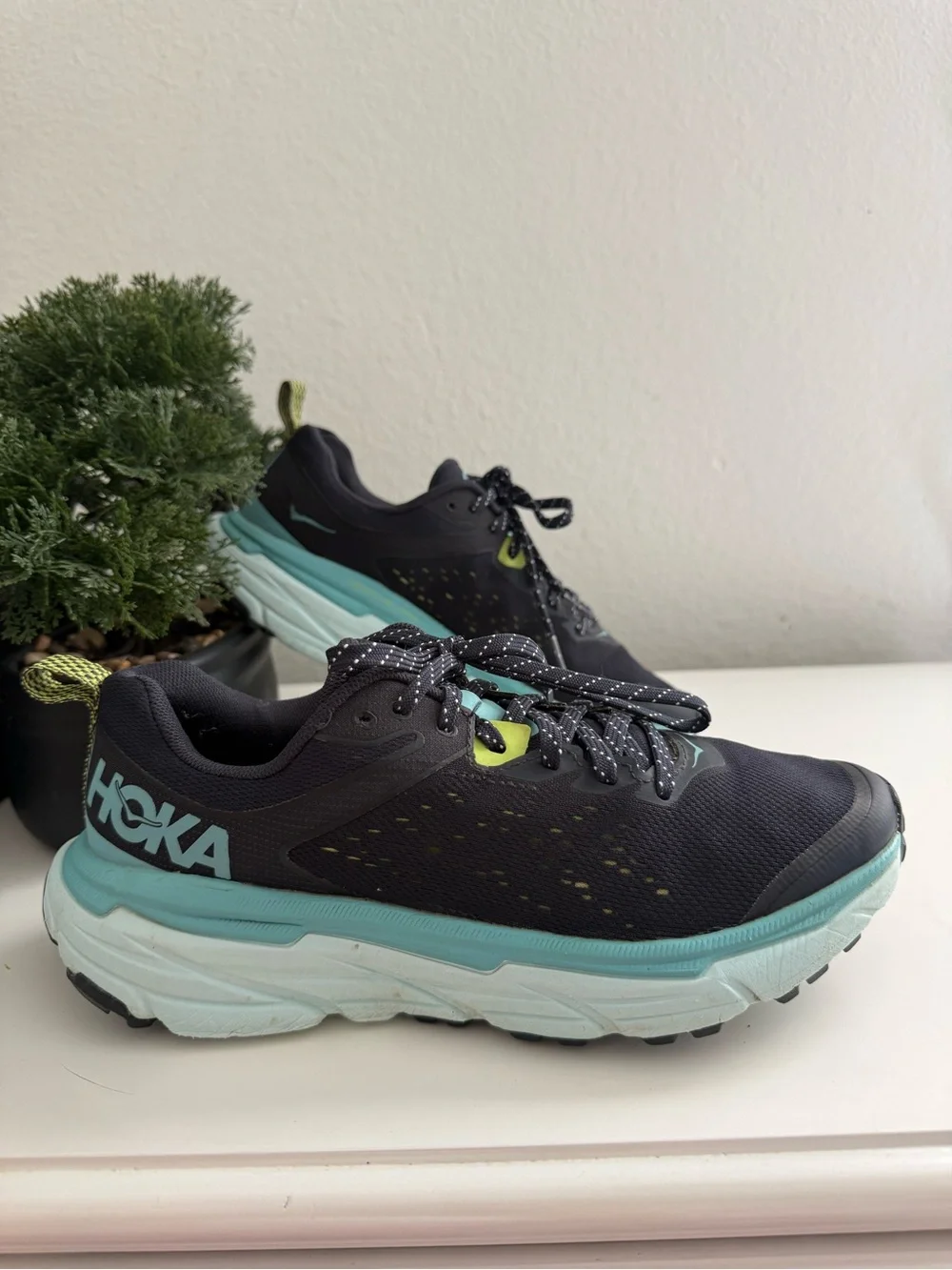 Hoka challenger ATR 6 Women size 7 Black & Teal Athletic Sneakers